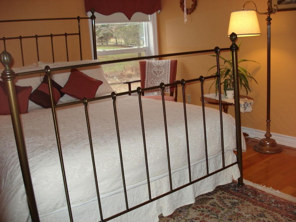 טרורו Tulips And Thistle B&B מראה חיצוני תמונה